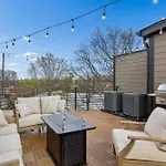 3br Townhome Rooftop Views Hot Tub & Fireplace