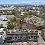 Apartment 3br Townhome Rooftop Views Hot Tub & Fireplace *
