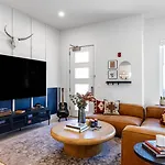 Outrider Buyout - 2 Units - Dt By Avantstay * Nashville