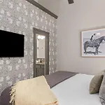 The Belmont House - Walk To 12 South Holiday home