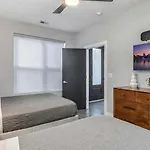 Beautiful Nashville Home - Broadway Escape