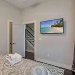 2 Miles To Lower Broadway-Close To Honky Tonks