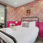 Petal & Palm-Rooftop Patio & Gym-Mins To Broadway