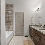 Modern Luxe Townhome With Rooftop Cinema * Nashville