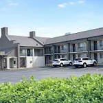 Quarters Inn & Suites