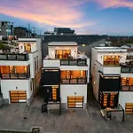Downtown Views With Rooftop Golf Grill And Firepit Only 8Min To Broadway