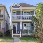 Holiday home New 7 Mins To Broadway Sleeps 8 Nashville