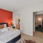 Hyve - Boho Bliss - 3 Bedroom - Located In Sobro *