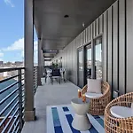 Hyve-the Cosmo-walk To Broadway Holiday home