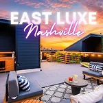 East Nash Lux - 13 Beds & Views Holiday home Nashville