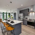 The Second Fiddle-odyssey-mins To Broadway Holiday home *