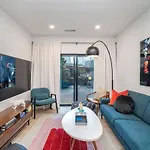 Hyve-retro Modern-full Gym-walk To Broadway Holiday home *