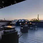 Downtown Dolly - Heart Of Gulch - Rooftop Hot Tub *