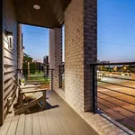 Downtown Dolly - Heart Of Gulch - Rooftop Hot Tub Nashville