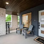 Holiday home Downtown Dolly - Heart Of Gulch - Rooftop Hot Tub