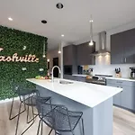 Hideaway-odyssey-heart Of Midtown Holiday home