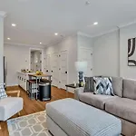 Holiday home Melrose Mix - Rooftop Deck - 5 Mins To Broadway