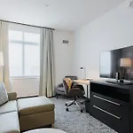 Hotel By Marriott Metro Center Nashville