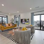 Holiday home Hyve-the Dolly Parton Experience-private Balcony