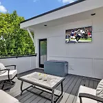 Resonant - 2 Townhomes - 2 Private Rooftop Decks