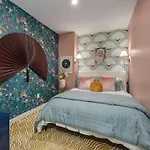 Hyve-the Dolly Parton Experience-private Balcony
