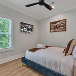 Resonant - 2 Townhomes - 2 Private Rooftop Decks Holiday home