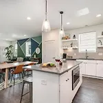 Verde Heights-Sleeps 12-In Cumberland Heights