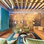 Holiday home Jamloft - Printers Alley - Walk To Broadway