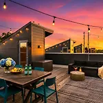 Rooftop Deck 2 Car Garage Near Downtown *