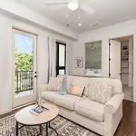 Harmony Outpost-pool & Gym-4 Mins To Broadway