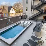 Holiday home Harmony Outpost-pool & Gym-4 Mins To Broadway Nashville
