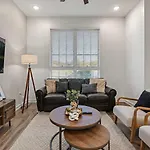 Holiday home Group Getaway - 2 Homes Rooftops 28 Nashville