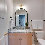 Eclipse - Ultra High End Finishes - Rooftop Patio Holiday home