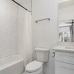 Holiday home Sunspire-private Deck-in East *