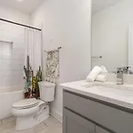 Hurst House - 4 Stylish Homes - Mins To Germantown Holiday home Nashville