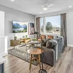 2 Townhomes - Sleeps 24-rooftop Patios