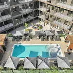 Hyve - Neon Lights - Pool & Gym - Walk To Broadway