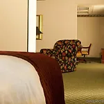 Hotel Doubletree By Hilton Airport