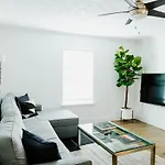 The Vinyl At Music Row - 1 Bedroom Apartment *