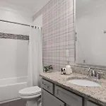 The Edgehill House - Close To Belmont & Vanderbilt Holiday home *
