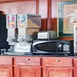 Hotel Super 8 Downtown Airport