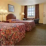 Super 8 Downtown Airport Nashville