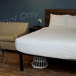 Woodspring Airport Hotel 4*