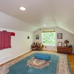 The Cottage At Melrose