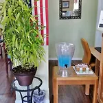Hotel Americas Value Inn-nashville/airport South 2*