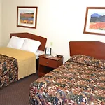 Hotel Woodspring East I-40 3*