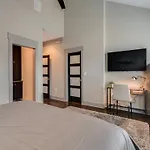 Wedgewood Townhouse 1300