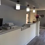 Motel Lotus And 2*