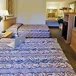 Americas Value Near Downtown Nashville