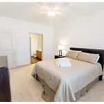 Two Bedrrom Midtown Apartment With Rooftop Pool - Mt03